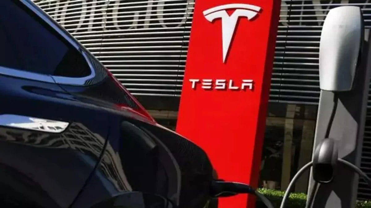 Tesla’ya otomatik pilot soruşturması: Sorunlar çözülmedi
